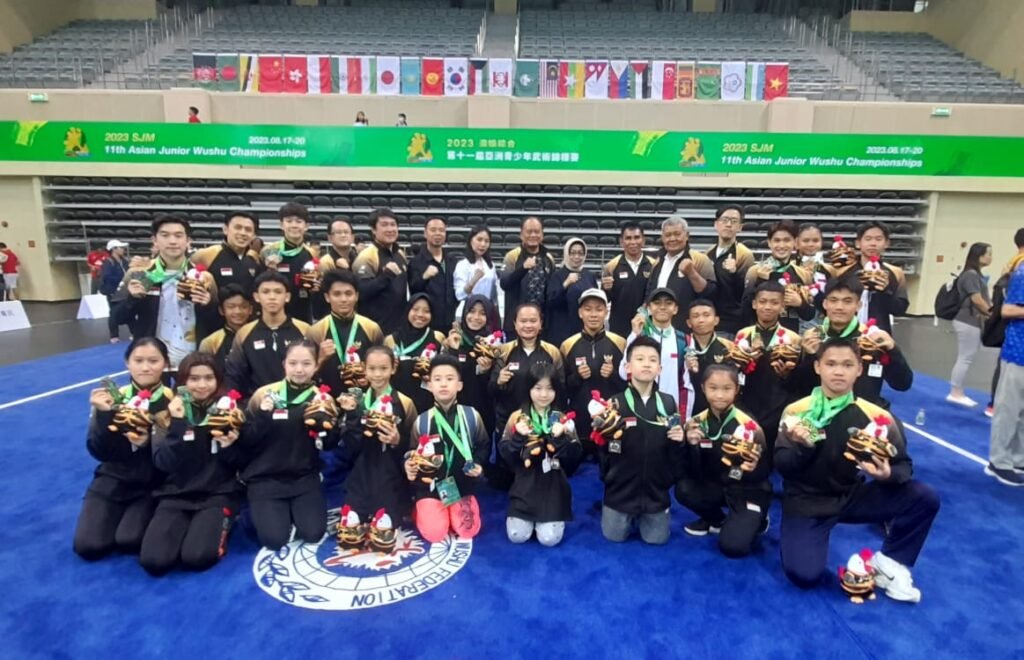 Timnas Wushu Junior Indonesia Buat Kejutan, Ketum Airlangga Hartarto: Kado HUT ke-78 Kemerdekaan RI 1 855eb3f5 d42b 411f ba02 7fb7fa68d8df
