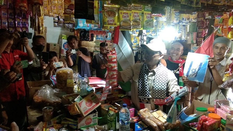 Lukmanul Hakim Kades Bantar Sari razia warung