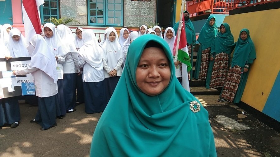 Restu Wahyuni Kepsek SMPIT Birrul Waalidain Bogor