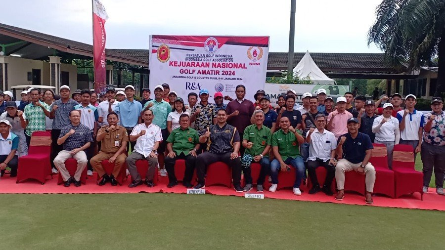 Menpora Dito Ariotedjo membuka secara resmi Kejurnas Amatir Golf 2024