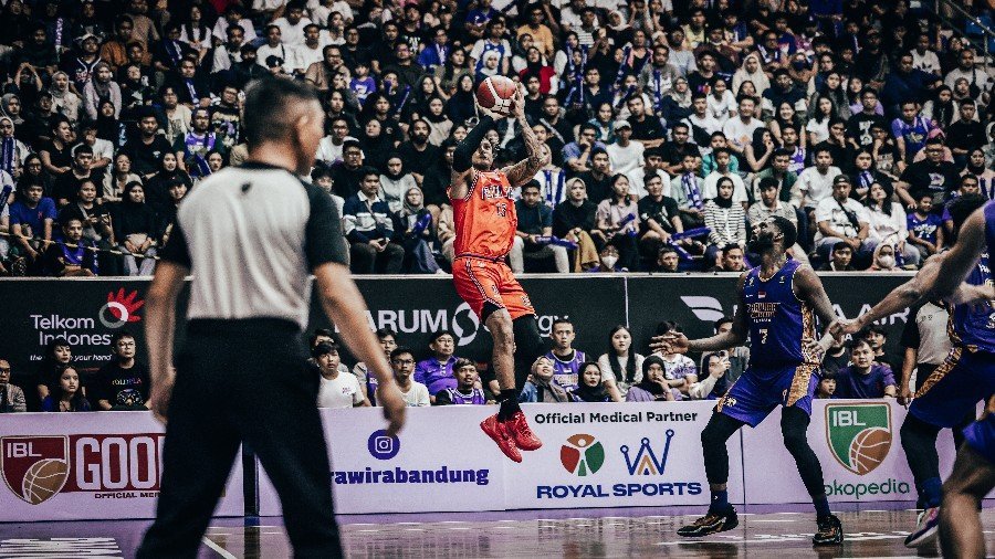 Pelita Jaya Kalahkan Juara Bertahan Prawira Bandung di Laga Pembuka IBL Musim 2024 3 Prawira Bandung vs Pelita Jaya 66 76 Brandon