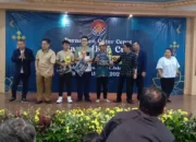 IM Yoseph Taher Juara Turnamen Catur PERCASI Ramadhan Cup 2024 1 Juara Katagori Open: 1. IM Yoseph Taher (Kalimantan Tengah) : 7,5 poin 2. IM Aditya Bagus Arfan (DKI Jakarta) : 7,5 poin 3. FM Deni Sonjaya (Jawa Barat) : 7 poin