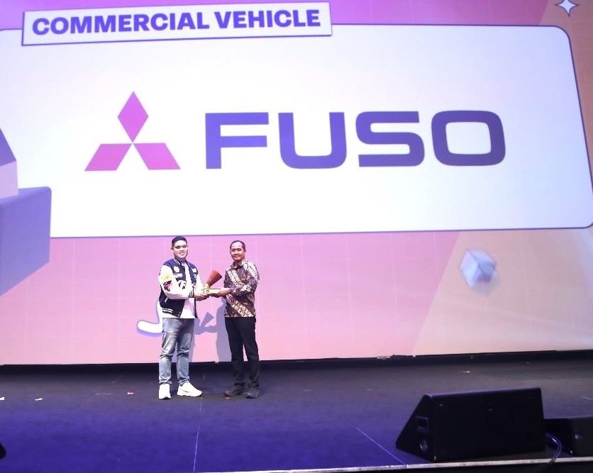 Mitsubishi Fuso Kembali Raih Gold Champion Kategori Kendaraan Niaga, Indonesia WOW Brand 2024 1 ae 87