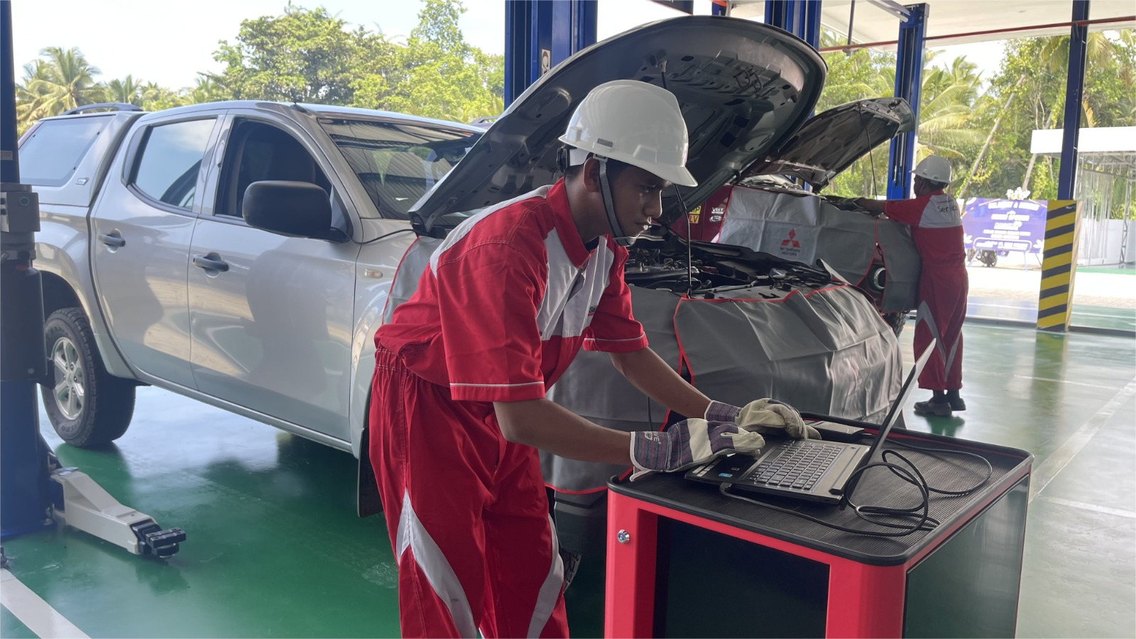 Berikan Kemudahan Perawatan Kendaraan dan Ketersediaan Sparepart Untuk Konsumen, MMKSI Tambah Diler Baru di Wilayah Indonesia Timur 2 711
