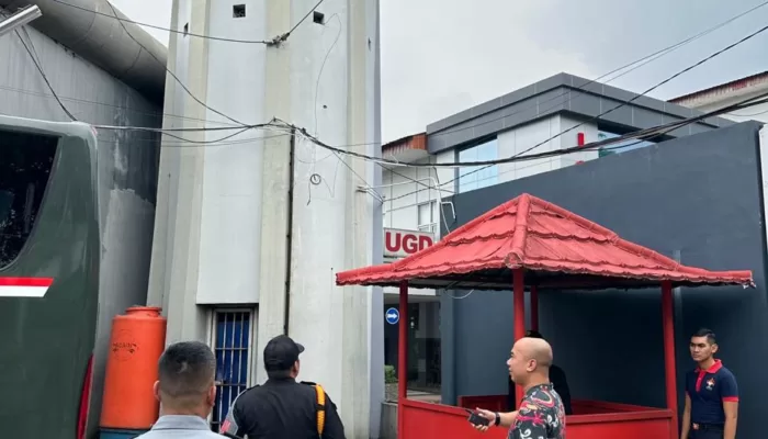 Pemeriksaan atau Sterilisasi ruangan kerja Rutan Cipinang