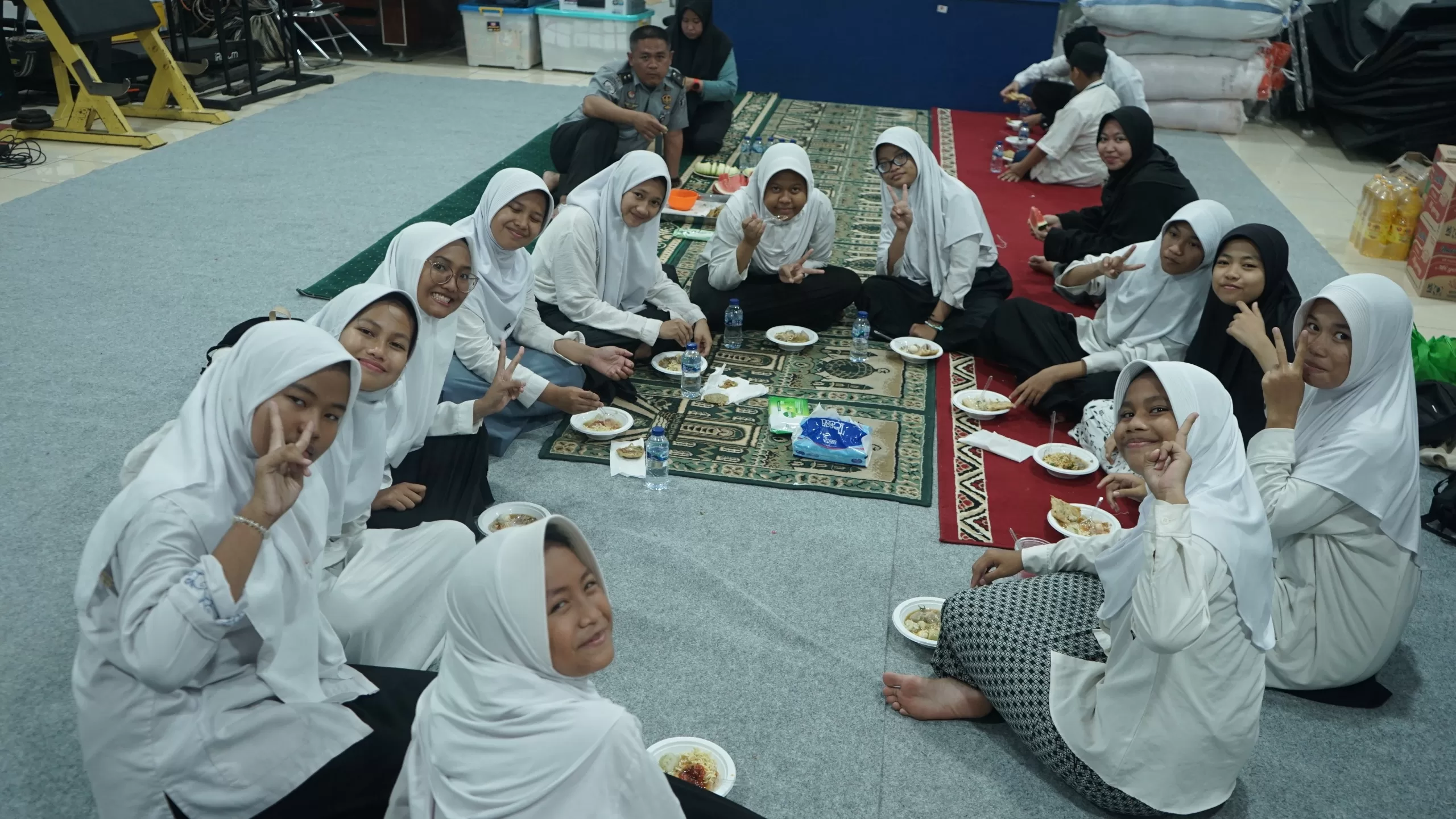Rutan Kelas I Cipinang memberikan santunan kepada anak yatim piatu 3 jpeg