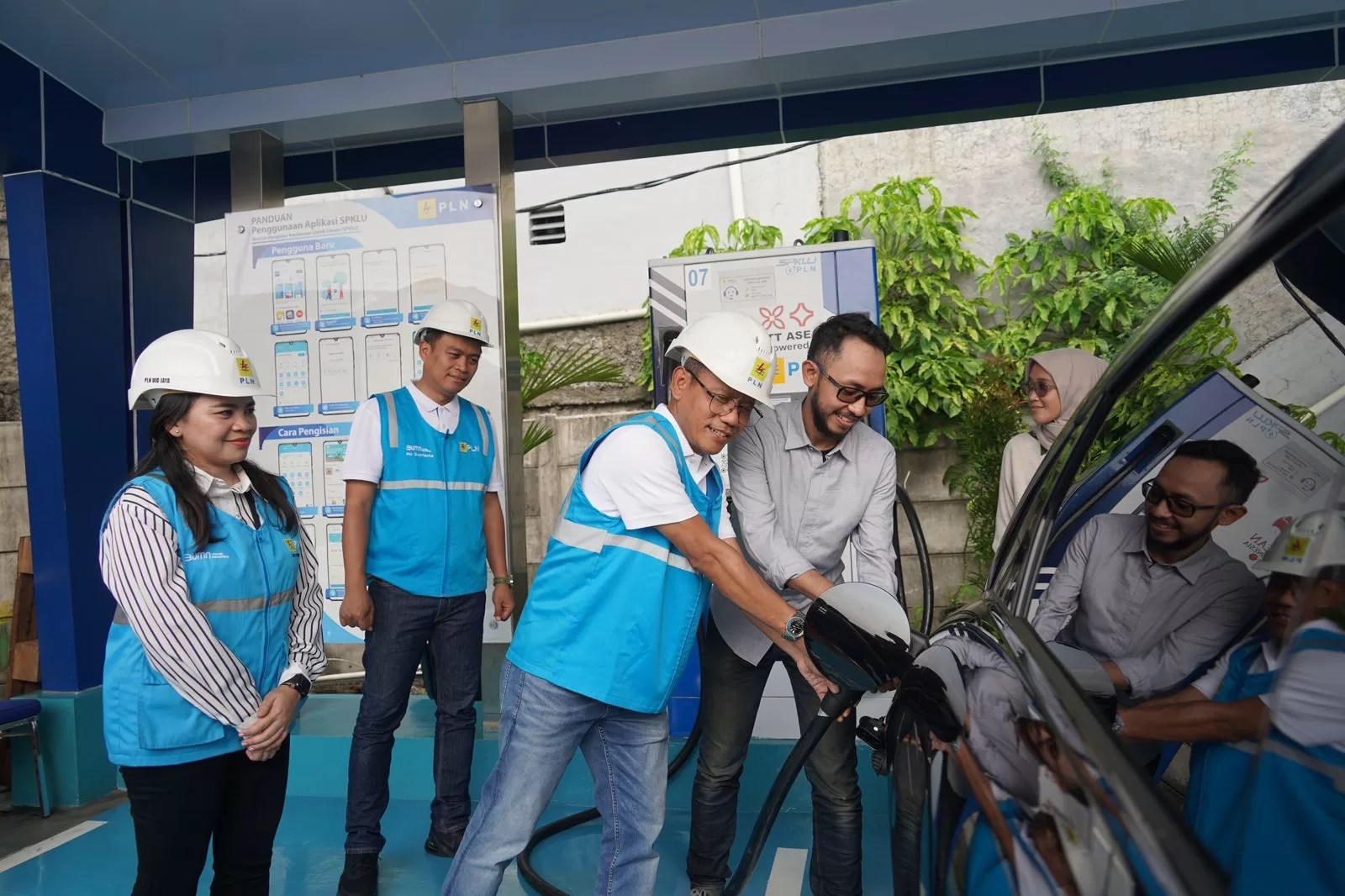 PLN UID Jakarta Raya Hadirkan 84 SPKLU di Momen 26 Tahun BUMN 1 ae1111 1 jpg