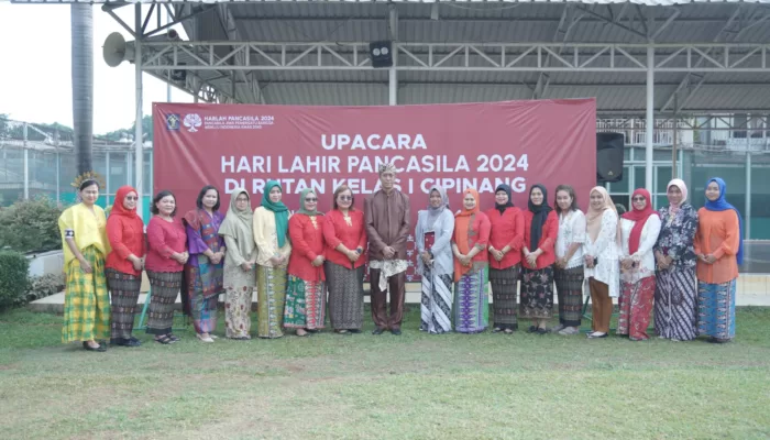 Kenakan Pakaian Adat, Sukarno Ali Pimpin Upacara Peringatan Hari Lahir Pancasila Tahun 2024 1 IMG 20240601 WA0019