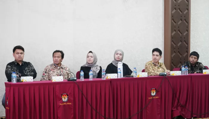 KPU DKI Jakarta Menyerahkan Hasil Verifikasi Administrasi Calon Perseorangan 2 IMG 20240602 WA0024