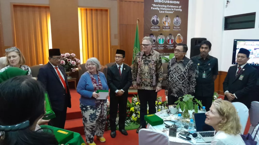 Perceraian Akibat Kekerasan Dampak Dari Judi Online serta Game Online Mulai Marak