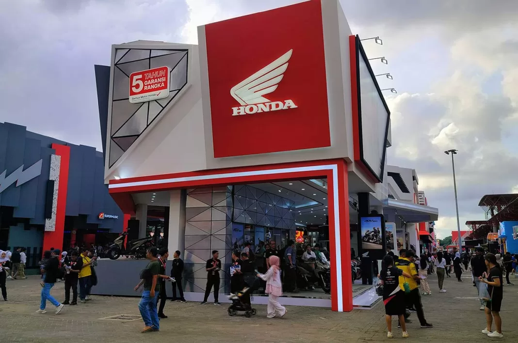 booth motor Honda di Pekan Raya Jakarta (PRJ)