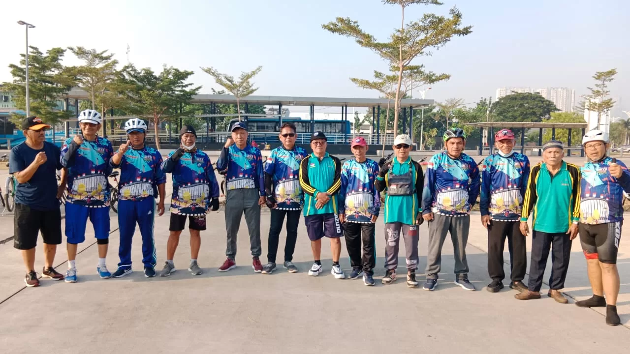 Mengenal Komunitas Sepeda Lansia Jakarta Internasional Stadium, Sehat Aktif Bahagia 2 ae 87 jpg