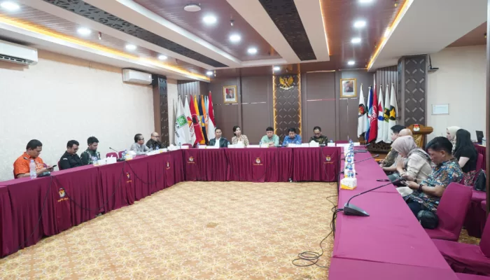 Pasca Putusan BAWASLU, KPU DKI Menerima Perbaikan Calon Perseorangan 1 WhatsApp Image 2024 07 04 at 17.27.43