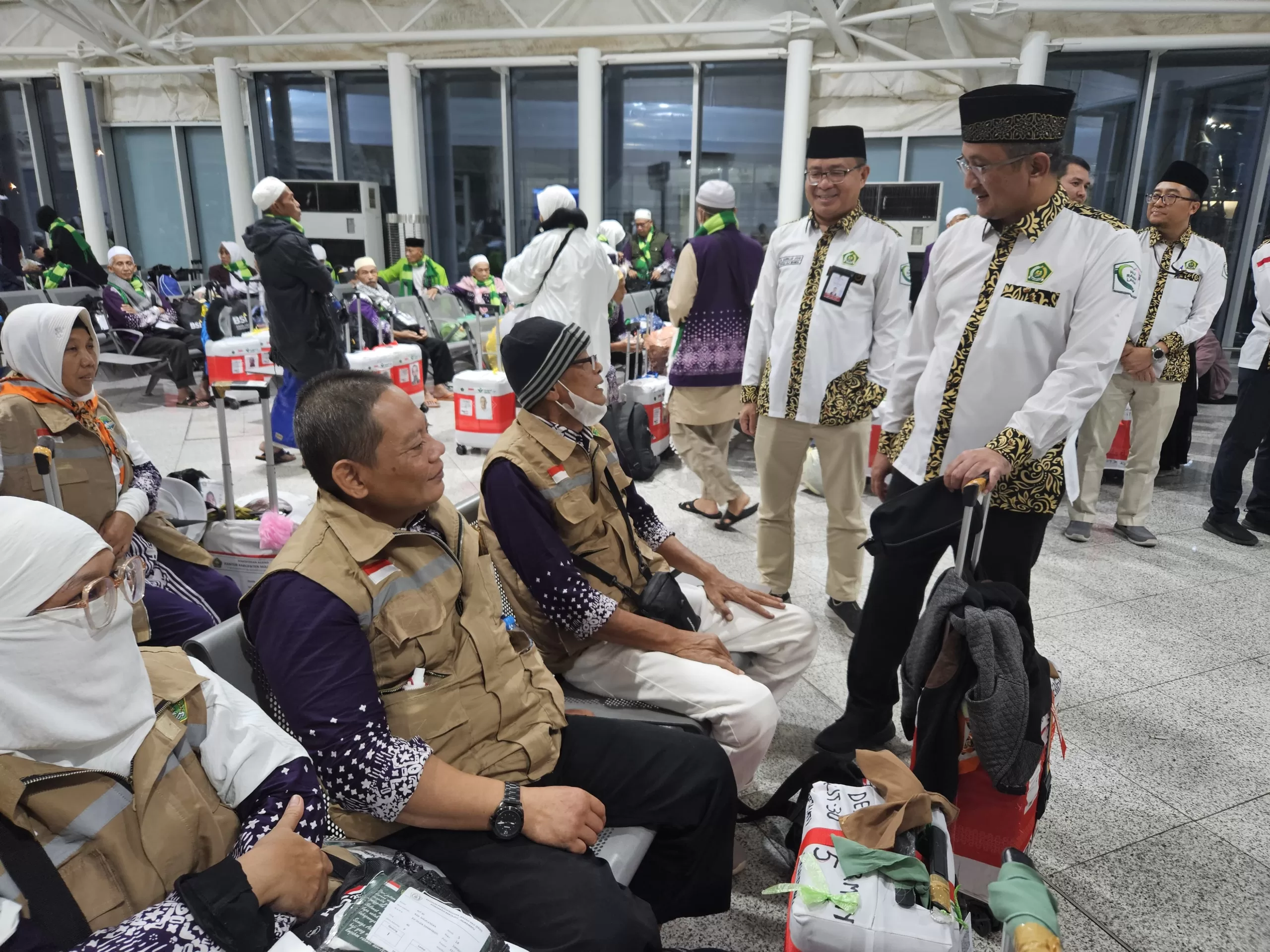 Kloter KJT-30 Tutup Fase Pemulangan Jemaah Haji Indonesia 2024 1 ae 166 scaled