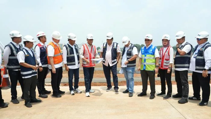 Proving Ground: Langkah Strategis Dalam Mendorong Transformasi Otomotif Indonesia Menuju Indonesia Emas 2045 1 3. Kunjungan ke Lokasi Pembangunan Fasilitas Pengujian Kendaraan Bermotor Proving Ground1 jpg