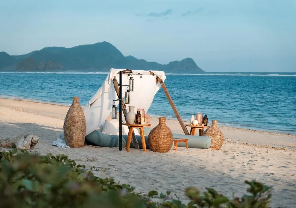 Cocoon Dining at Bayside1 jpg