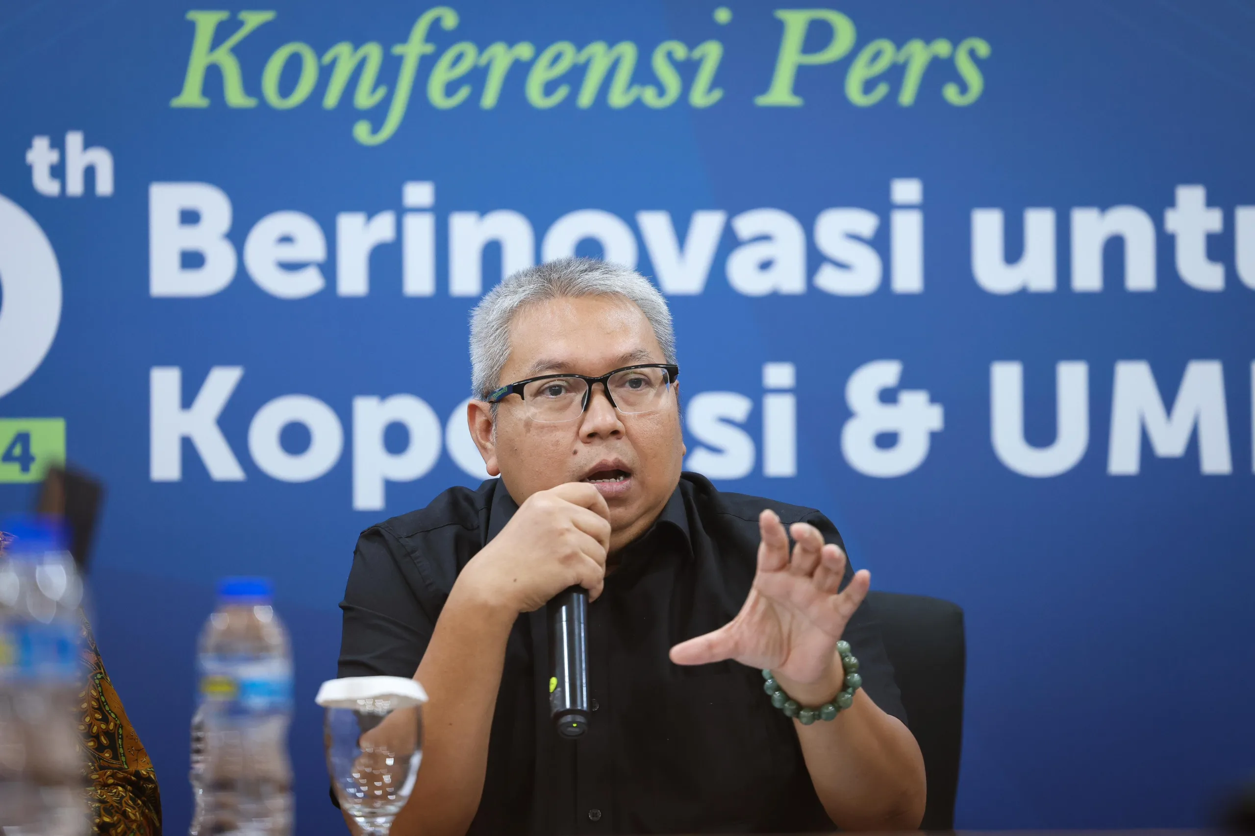 KemenKopUKM Tekankan Pentingnya Inovasi Pembiayaan untuk Dorong Pertumbuhan UKM 1 IMG 20241003 WA0045 scaled