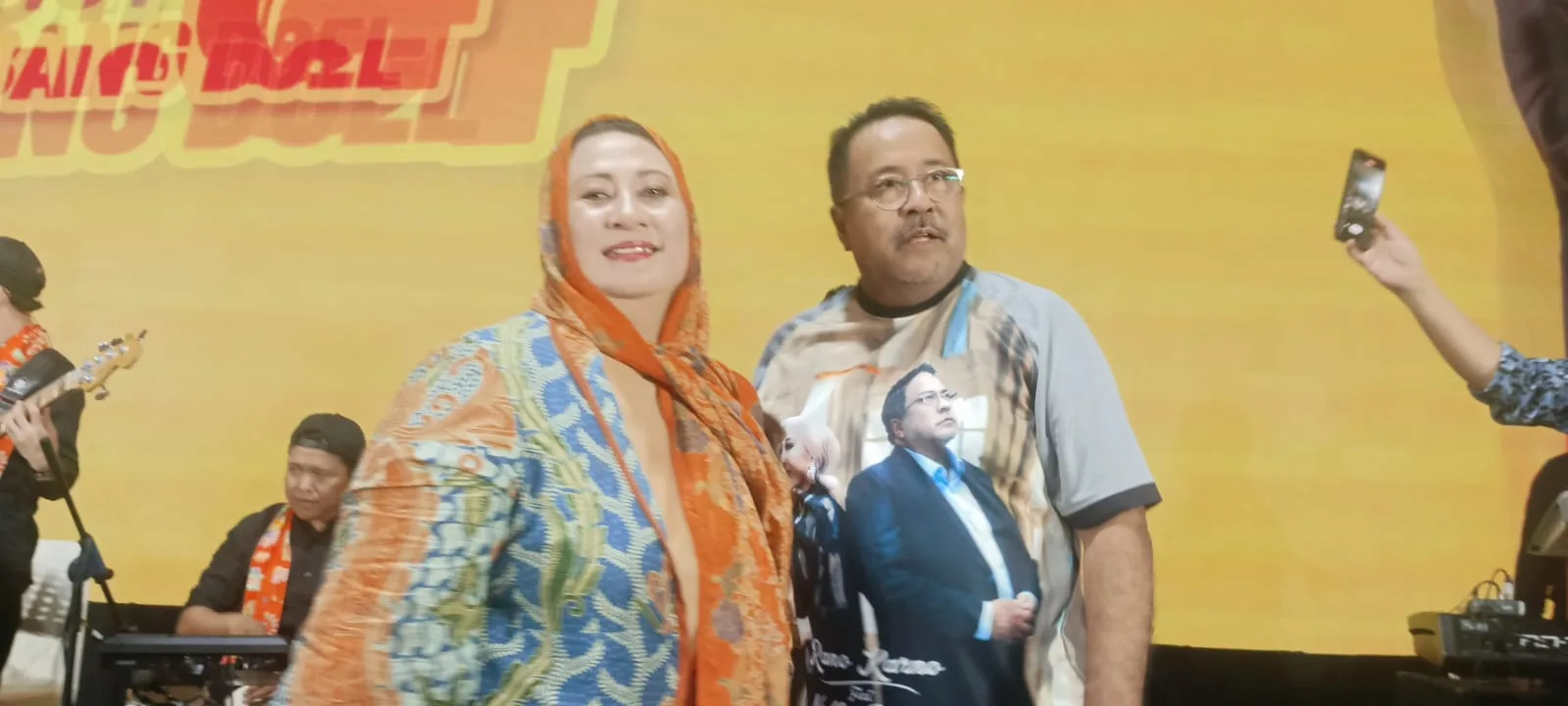 Ulang Tahun ke-64 Rano Karno Jadi Ajang Reuni Artis Lawas 1 ae 26 jpg