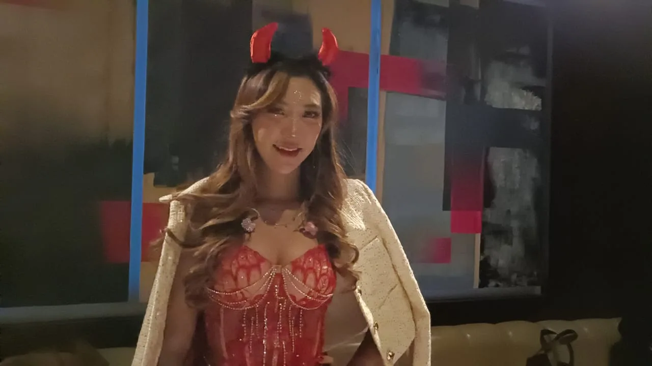 Penampilan Spesial Icha di Acara Halloween Party di Pantai Indah Kapuk 1 IMG 20241101 WA0055 jpg