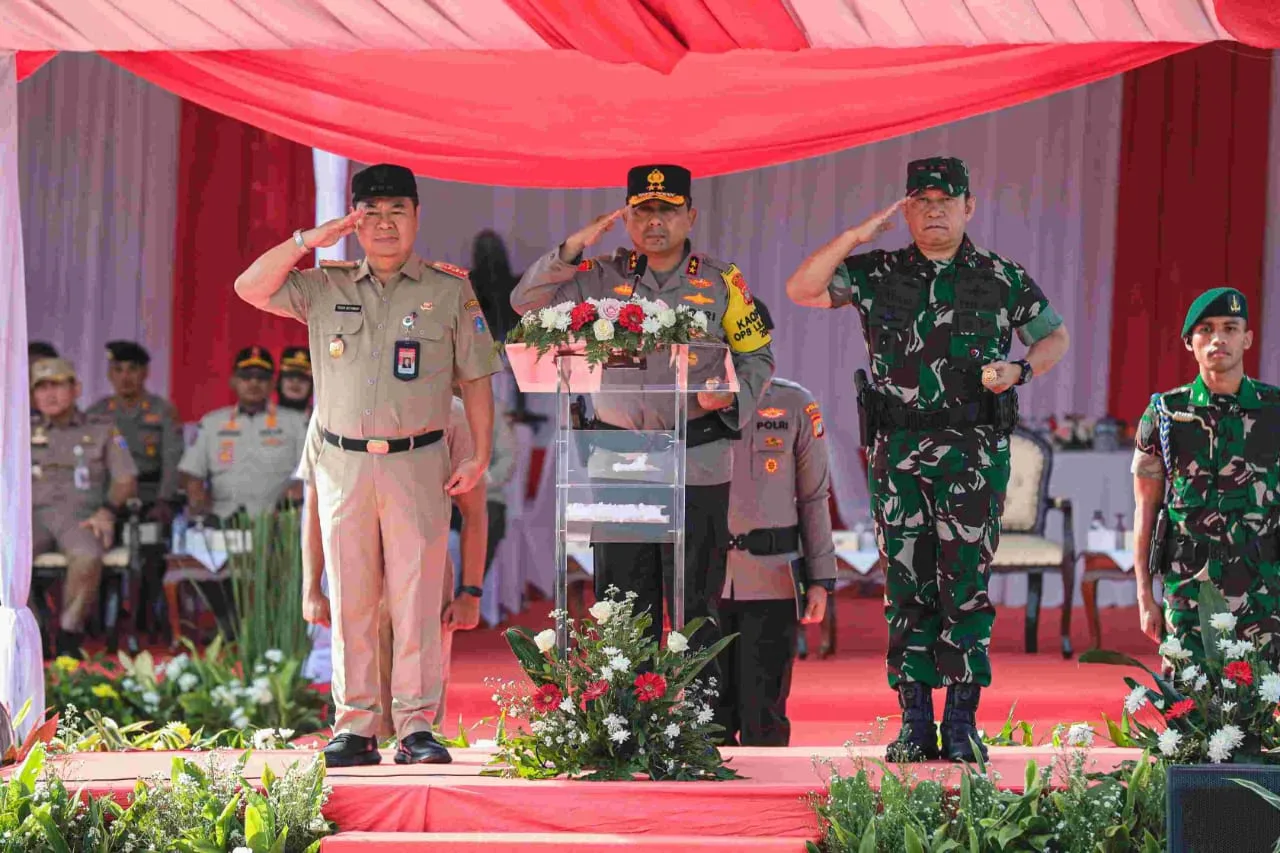 Pj. Gubernur Teguh Gelar Pasukan Kesiapan Operasi Lilin Jaya 2024 2 IMG 20241220 WA0080