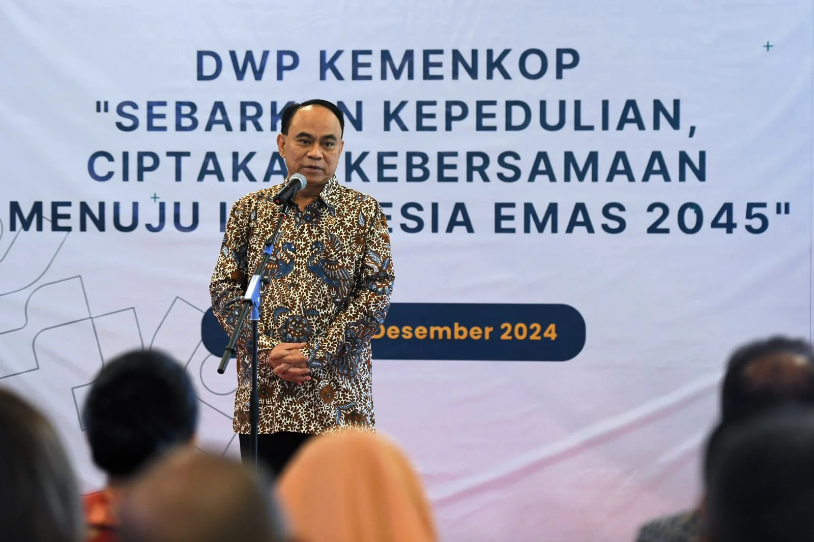 Menkop Ajak DWP Kemenkop Terus Tebarkan Kepedulian Sosial Terhadap Masyarakat Sekitar 1 IMG 20241223 WA0027