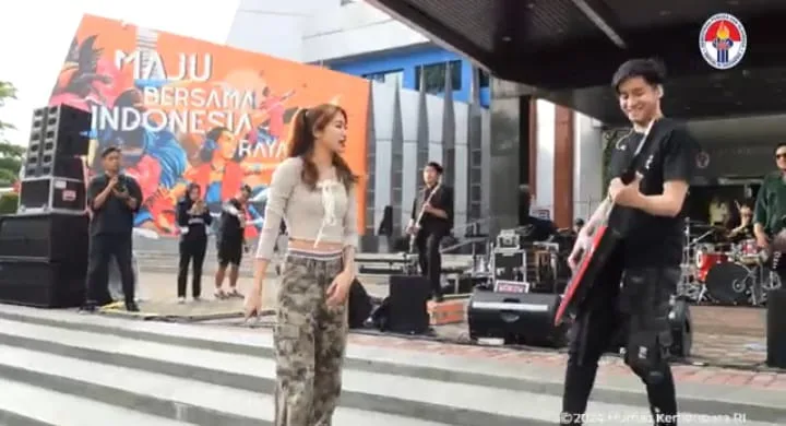 Group Band Vierratale Menutup Akhir Tahun 2024 di Kemenpora 2 IMG 20250101 WA0036