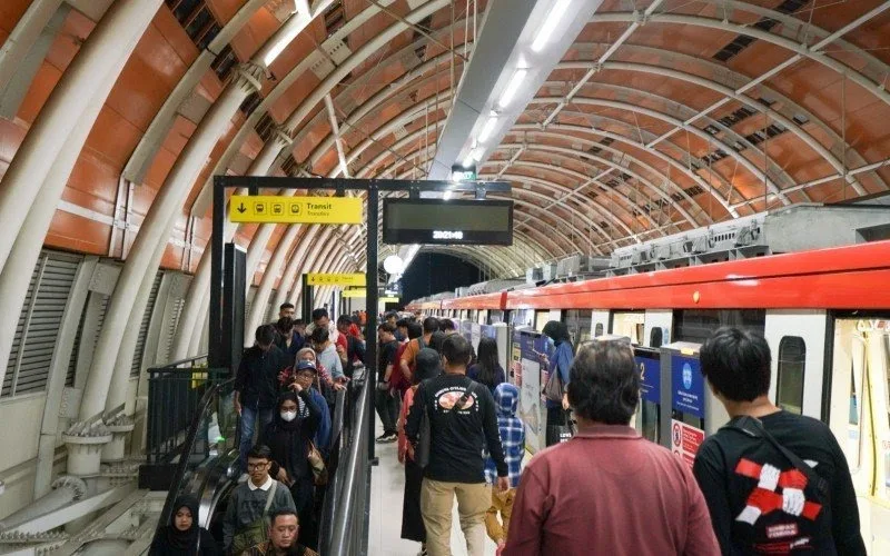 LRT Angkut 156.490 Pengguna di Momen Pergantian Tahun 2024-2025 1 IMG 20250103 WA0093
