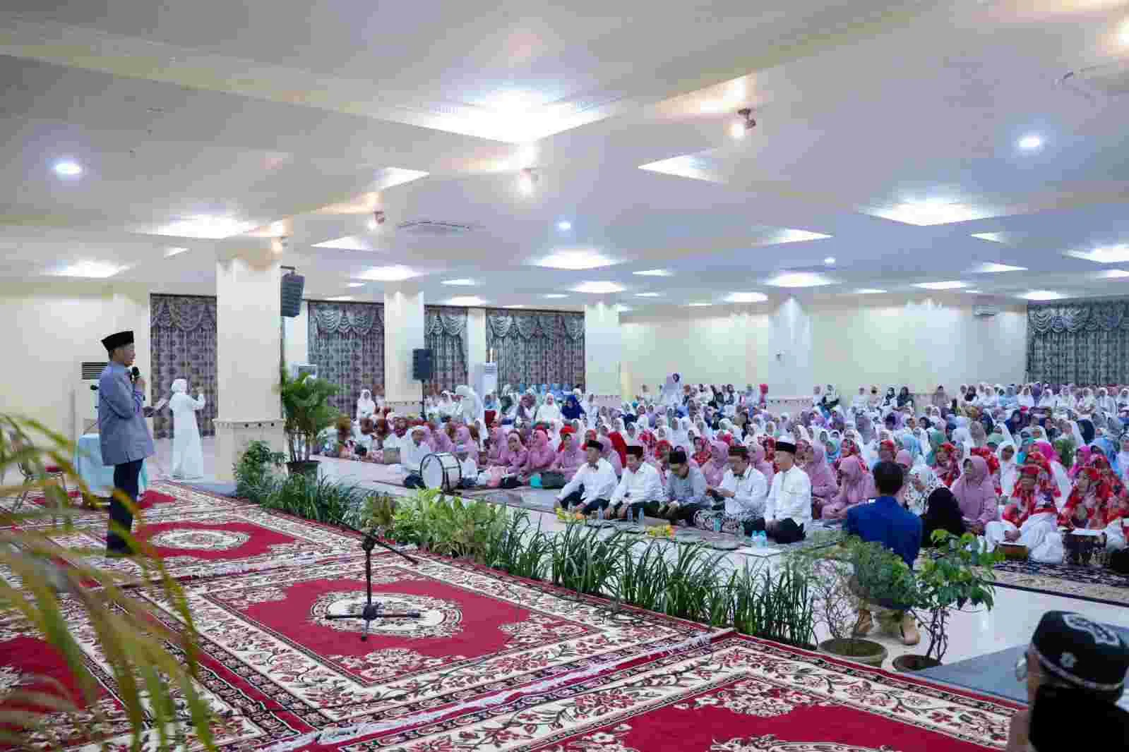 Sekda DKI Jakarta: Jamaah Teladani Sifat Rasulullah dalam Menjaga dan Merawat Jakarta 2 IMG 20250129 WA0046