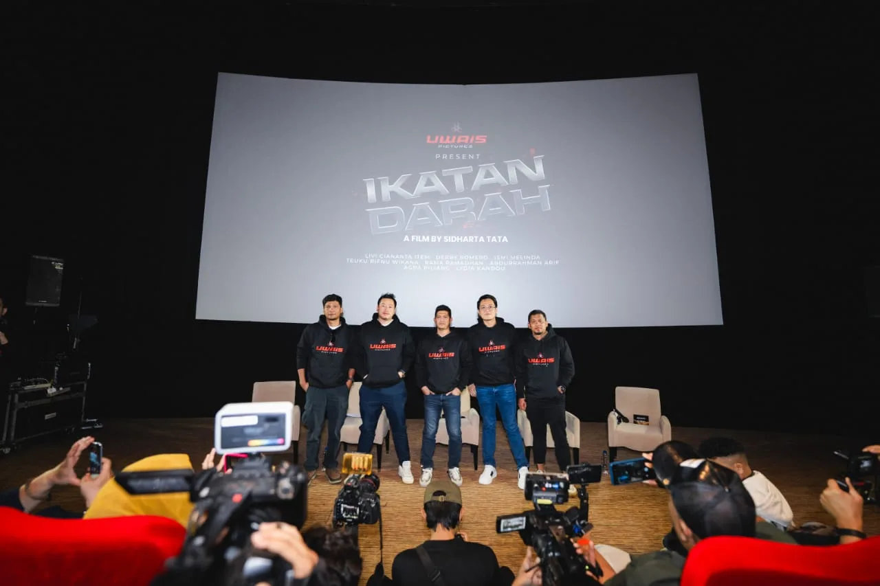 Iko Uwais Memperkenalkan Uwais Pictures, Melalui Produksi Dua Film Pertamanya: “Ikatan Darah” & “Timur” 1 iko 2