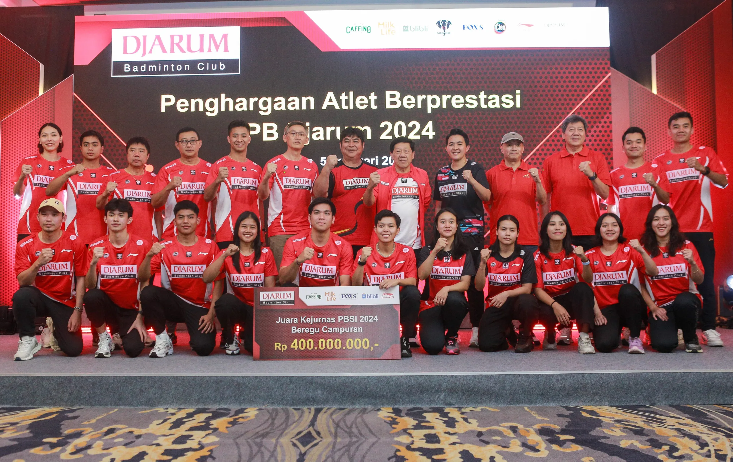 Torehkan Prestasi Gemilang di Level Nasional dan Internasional, Atlet PB Djarum Dapat Penghargaan 1 Foto 2 scaled