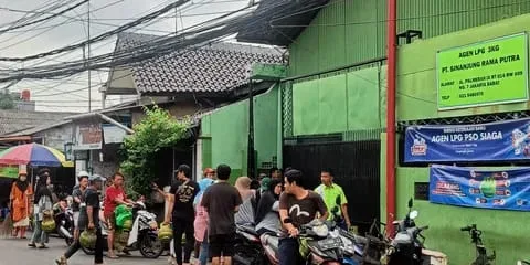 Tabung Gas Elpiji 3 Kg Langka, Masyarakat Cemas dan Dibuat Resah 1 IMG 20250203 WA0081