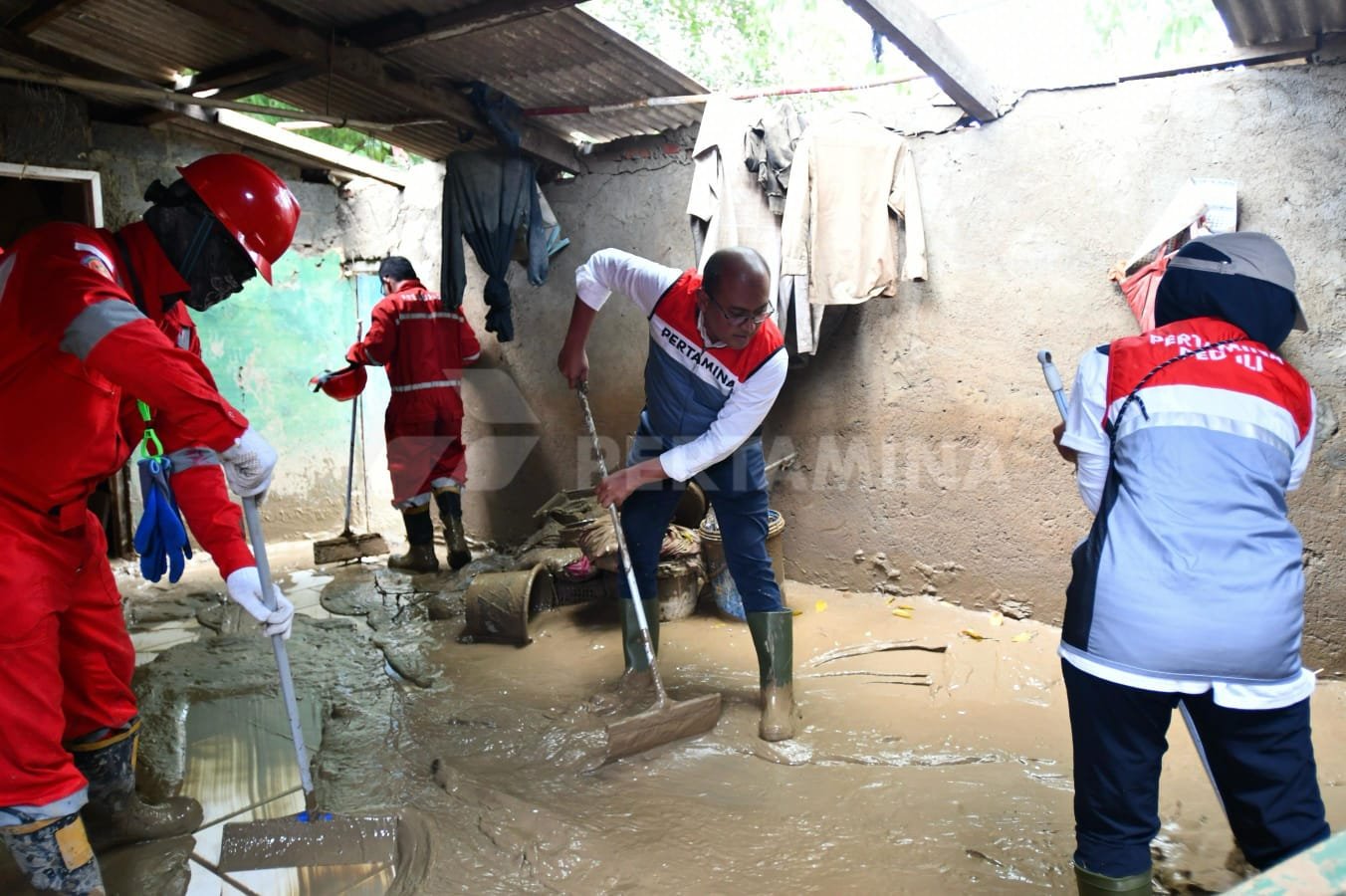 Pertamina Bantu Pembersihan dan Cek Kesehatan Bagi Korban Banjir di Bekasi 1 IMG 20250308 WA0007