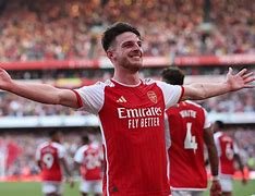 Pendukung Arsenal Kritik Declan Rice Usai Komentar Pasca Hasil Imbang Kontra Manchester United 1 pul 138