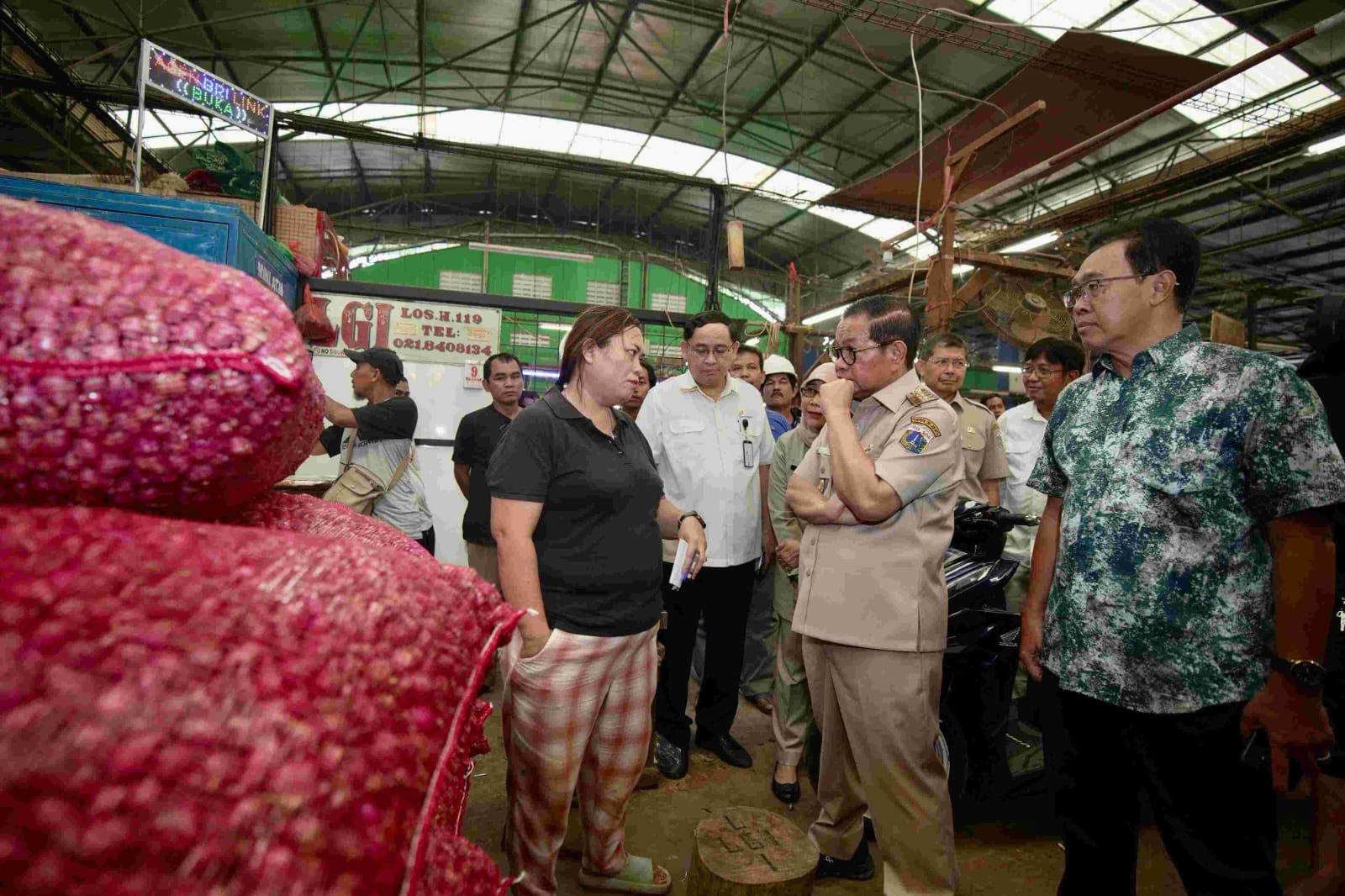 Gubernur Pramono Pantau Harga Pangan Jelang HBKN 1 pul 142