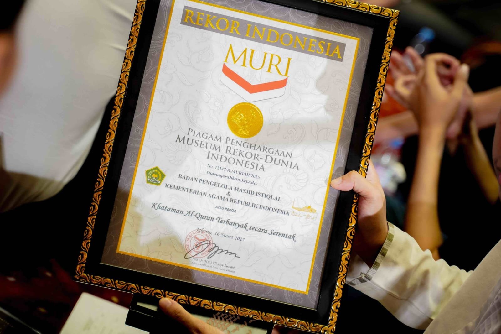 Komdigi dan Kemenag Pecahkan Rekor Khataman Al-Qur’an, 352.057 Khataman dalam Sehari 1 pul 302