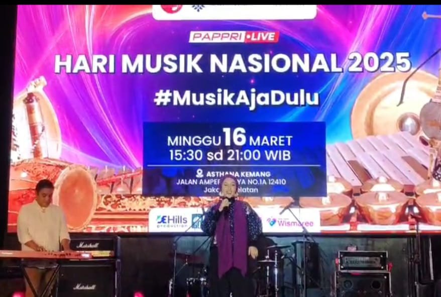 Kolaborasi Dwiki Dharmawan Dan Jinan Laetitia Kejutan Konser Hari Musik Nasional 2 pul 337