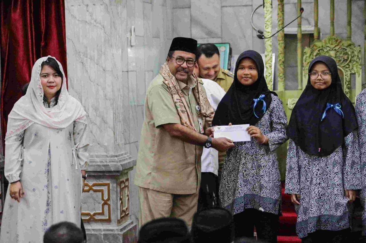 Kunjungi Masjid Jami Al-Hidayah, Wagub Rano Dengar Aspirasi Warga 2 pul 462