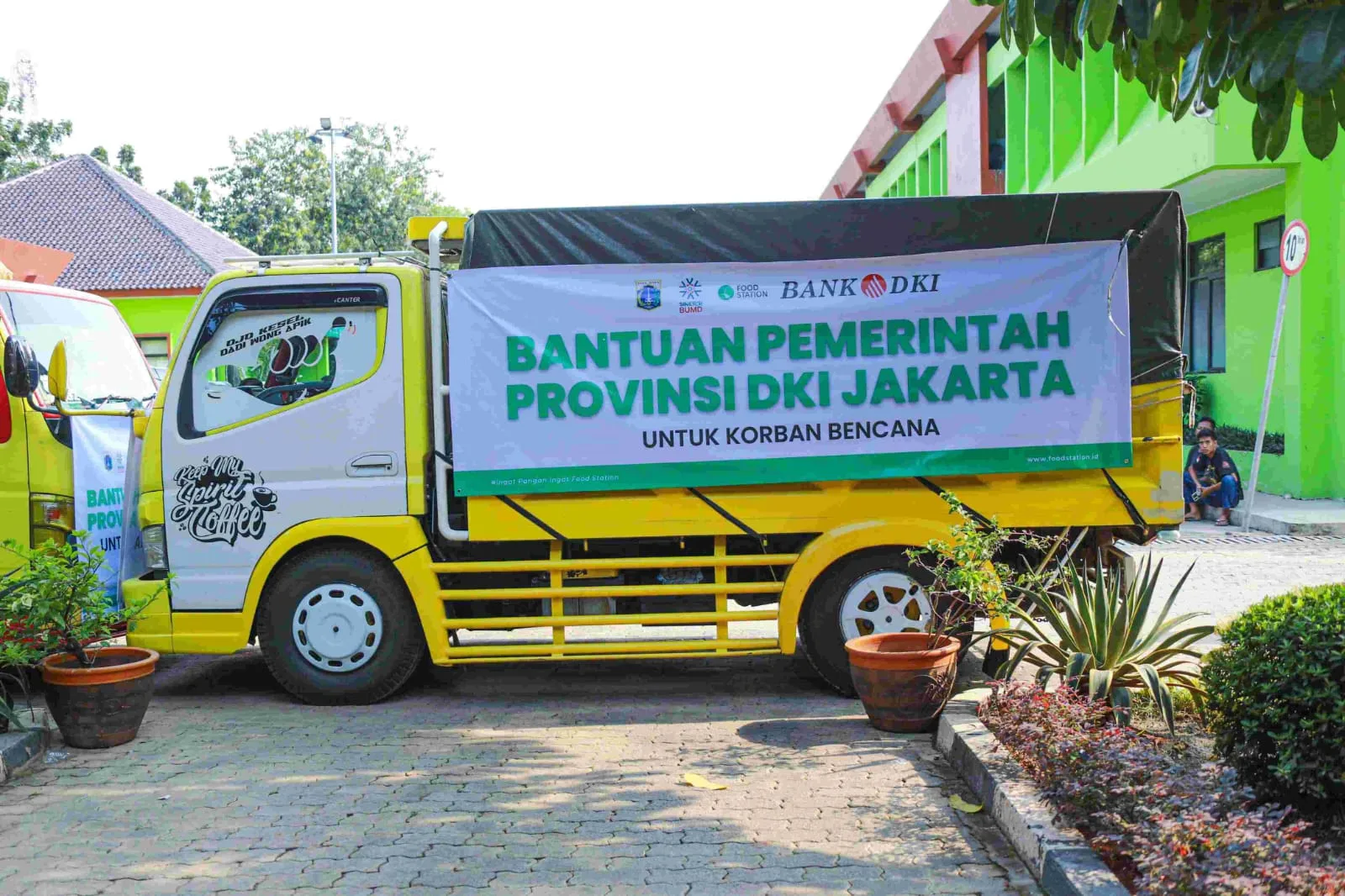 Sekda Marullah Sampaikan Keprihatinan dari Gubernur DKI Atas Musibah Banjir di Bekasi 1 pul 79