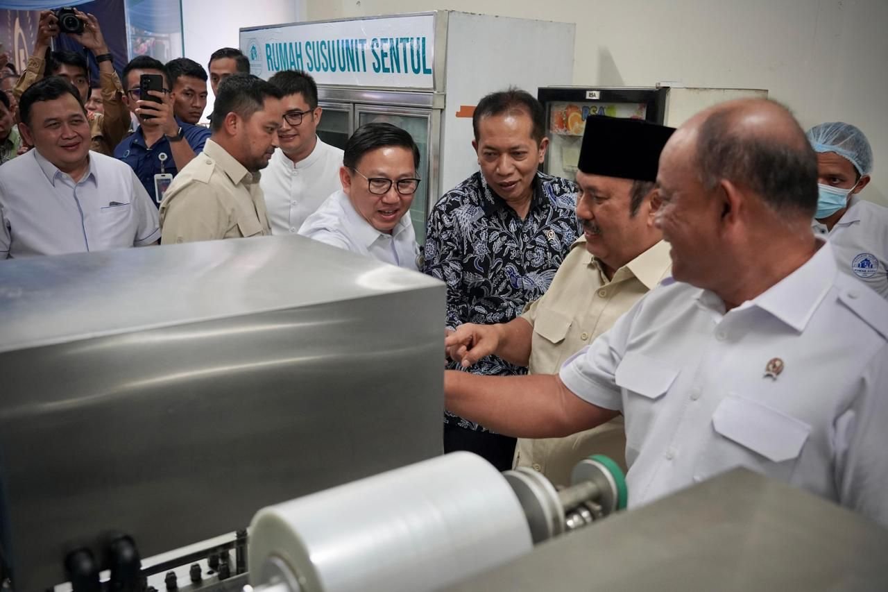 Sukseskan Program MGB, Wamenkop Dukung Koperasi Perbanyak Rumah Pengolahan Susu di Daerah 1 pul 41