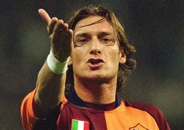 Francesco Totti: Bukti Cinta Sejati Lebih Berarti dari Trofi Real Madrid 3 pul 15