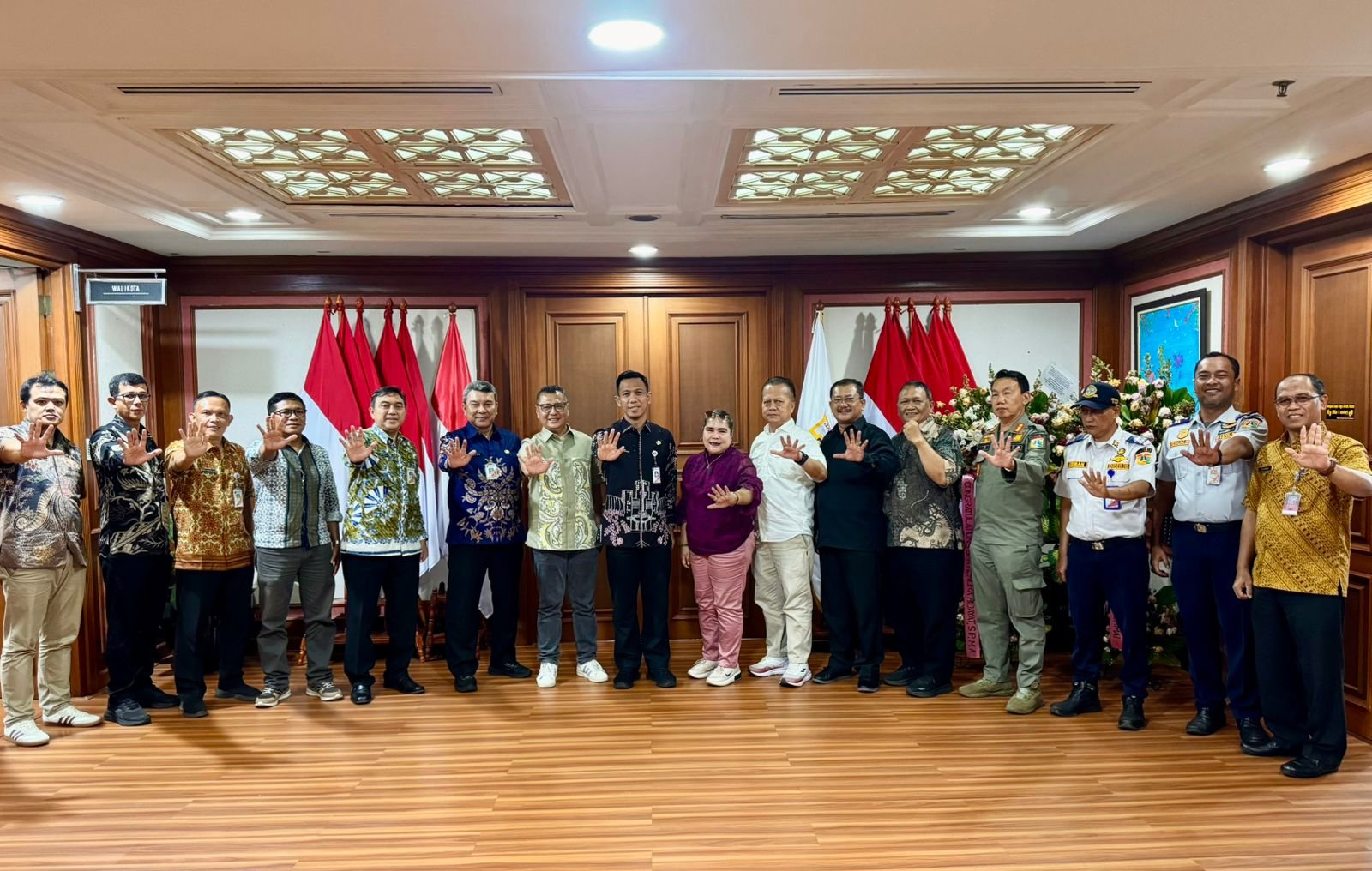 Wali Kota Jakpus dan Jakut Siap Meriahkan Fun Bike Siwo PWI Jaya 2025, Hadiah Utama Motor Listrik 1 pul 186