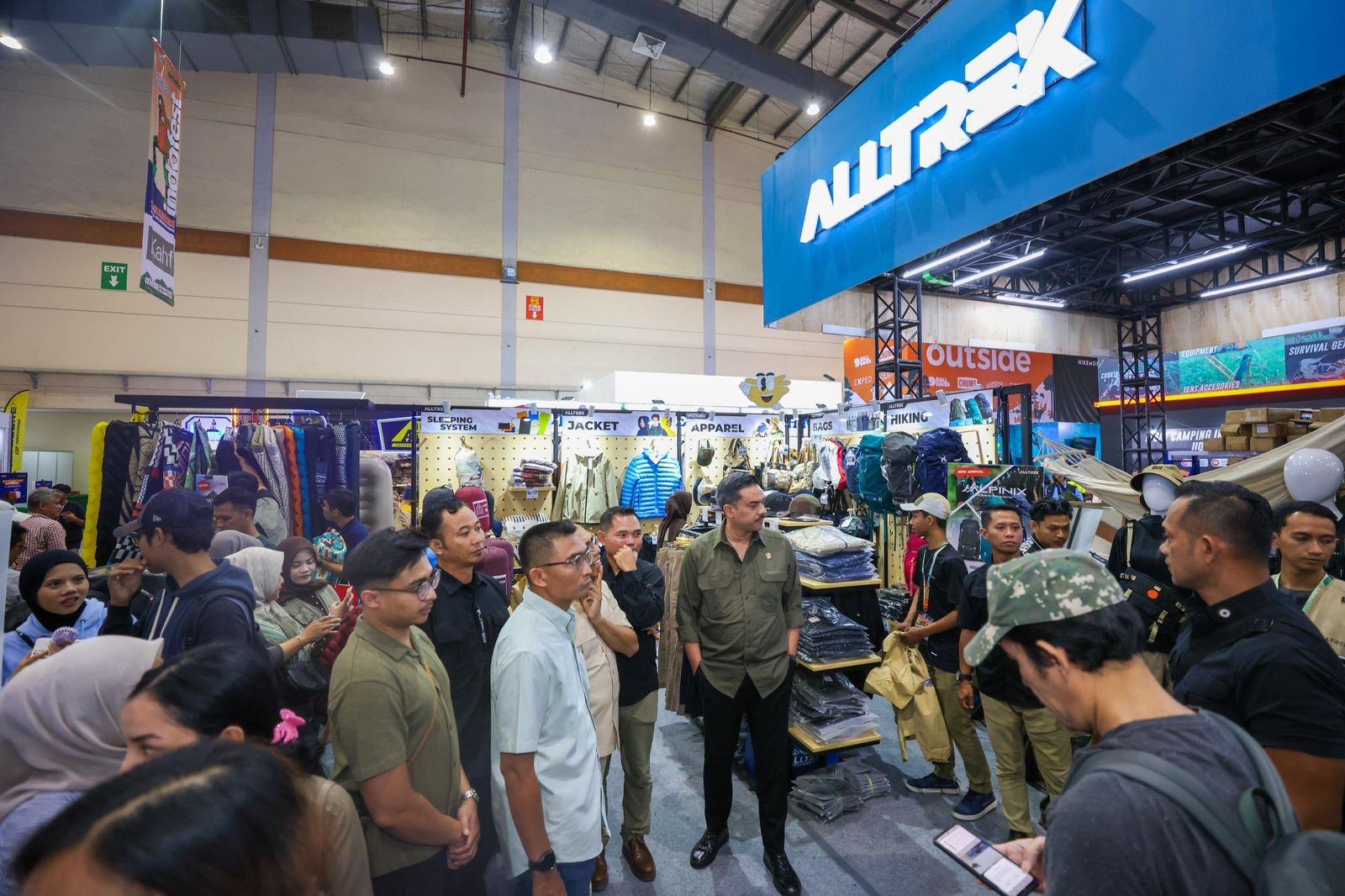 Menumbuhkan Industri Outdoor Lokal, Menteri UMKM: Produk Lokal Kini Mampu Saingi Merek Global 2 pul 165