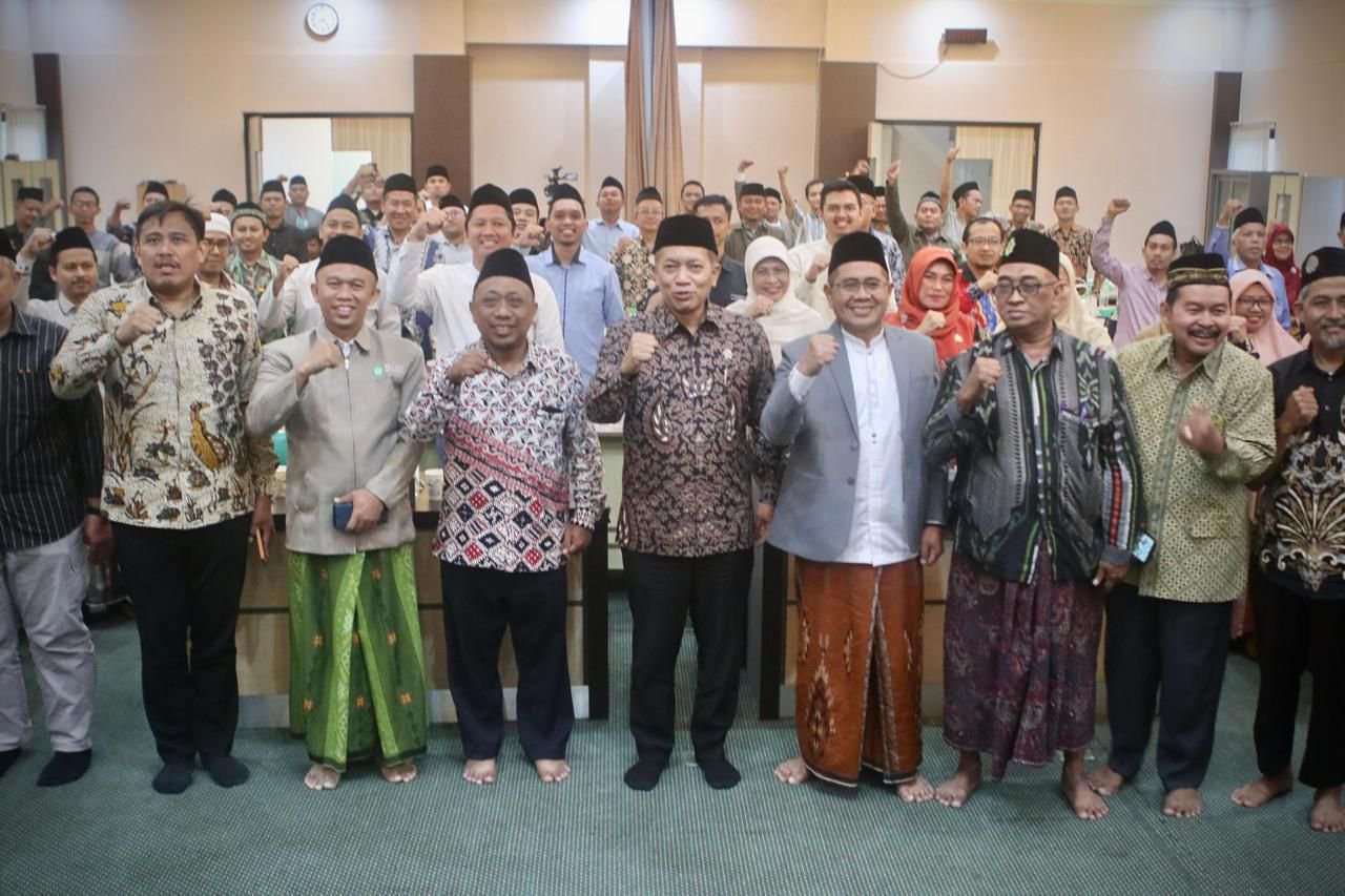 Ferry Juliantono: RUU Perkoperasian Jadi Momentum Perkuat Peran Koperasi Sebagai Pilar Ekonomi Nasional 2 pul 310