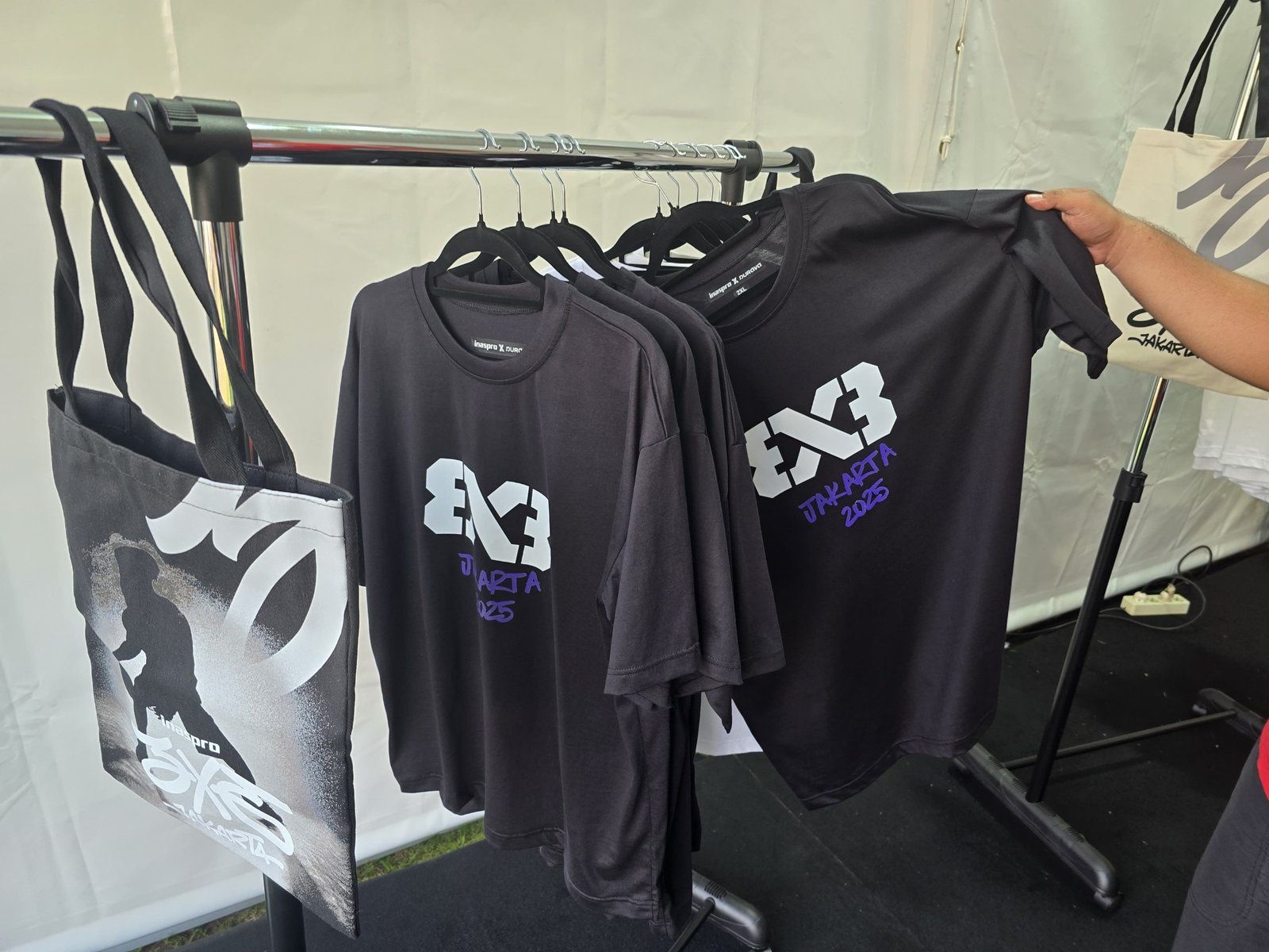 Inaspro 3x3 Jakarta 2025 Sajikan Basket Dunia, Kuliner Lokal, dan Merchandise Eksklusif 1 IMG 20250726 WA0065 scaled