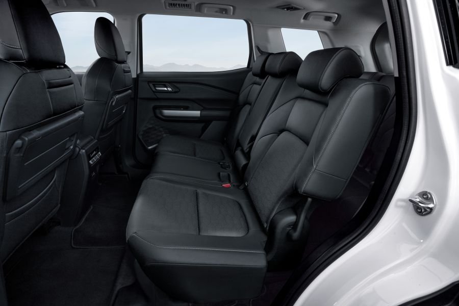 Mitsubishi Motors Gelar Peluncuran Perdana All-New Destinator di Indonesia Sebuah SUV Tiga Baris yang Nyaman untuk Semua Penumpang 4 pul 177