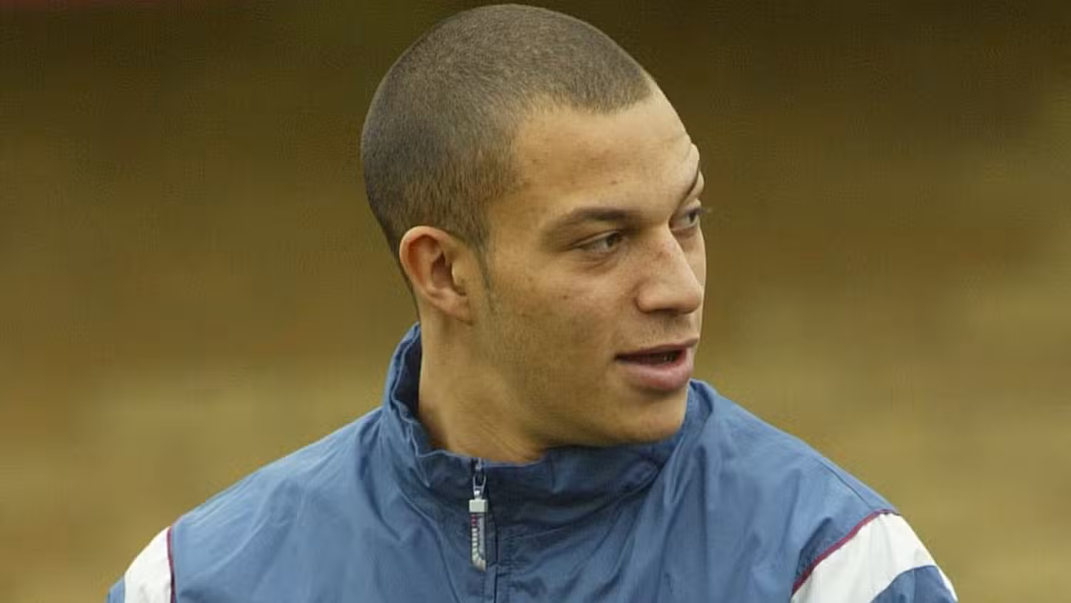 Chloe Kelly, Pahlawan Inggris di Euro 2025, Terinspirasi oleh Legenda QPR Bobby Zamora 2 pul 36