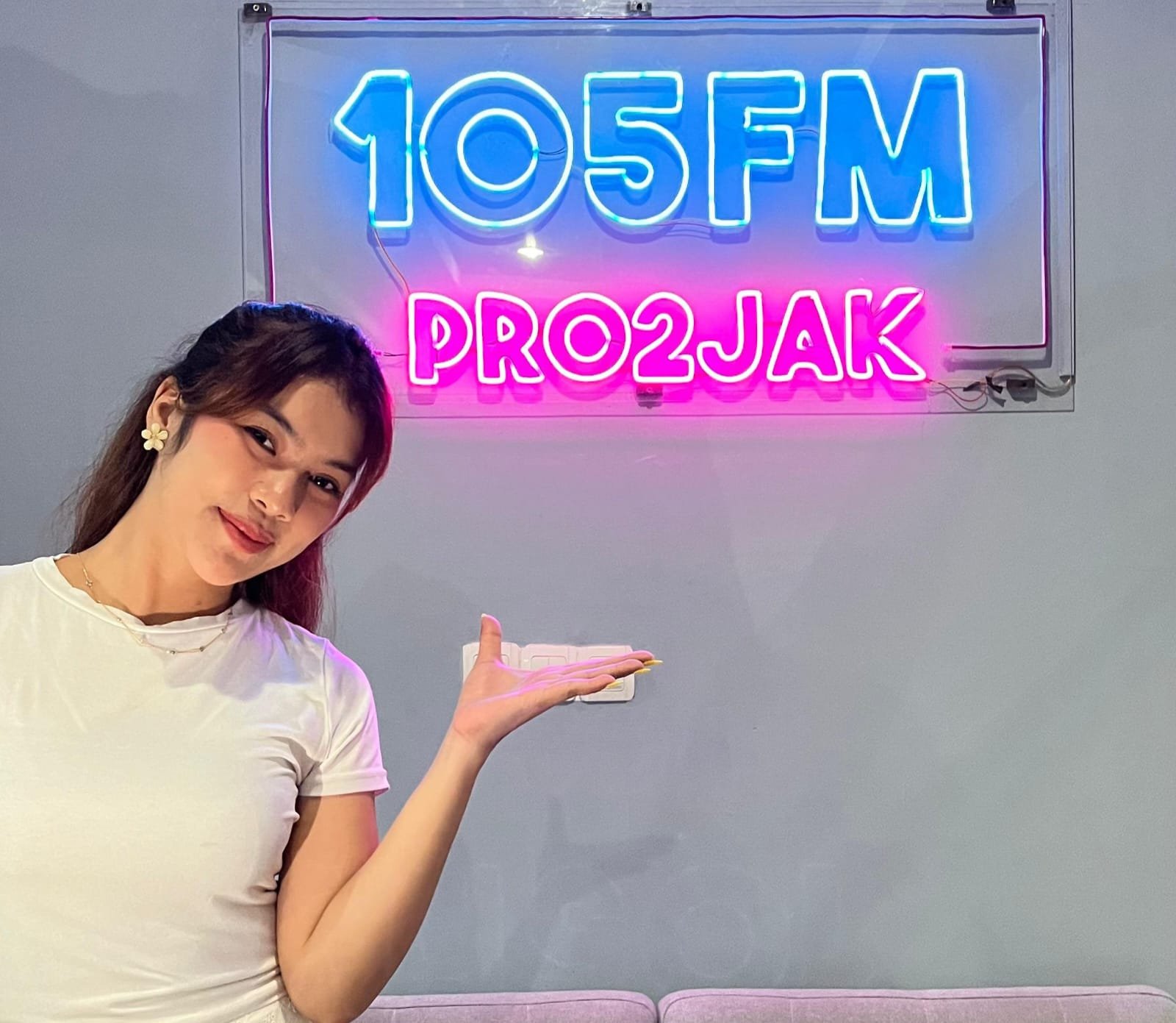 Vionita Sihombing Rilis 'Butuh Waktu' Dengan Super Rasa, Kini Bergema di Radio 2 pul 45