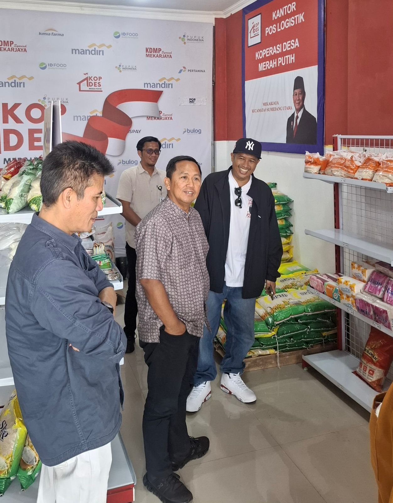 Koperasi Syariah Mekar Jaya Bukti Nyata Kopdes/Kel Merah Putih Mampu Tumbuhkan Kemandirian Ekonomi Warga Sumedang Utara 1 pul 112