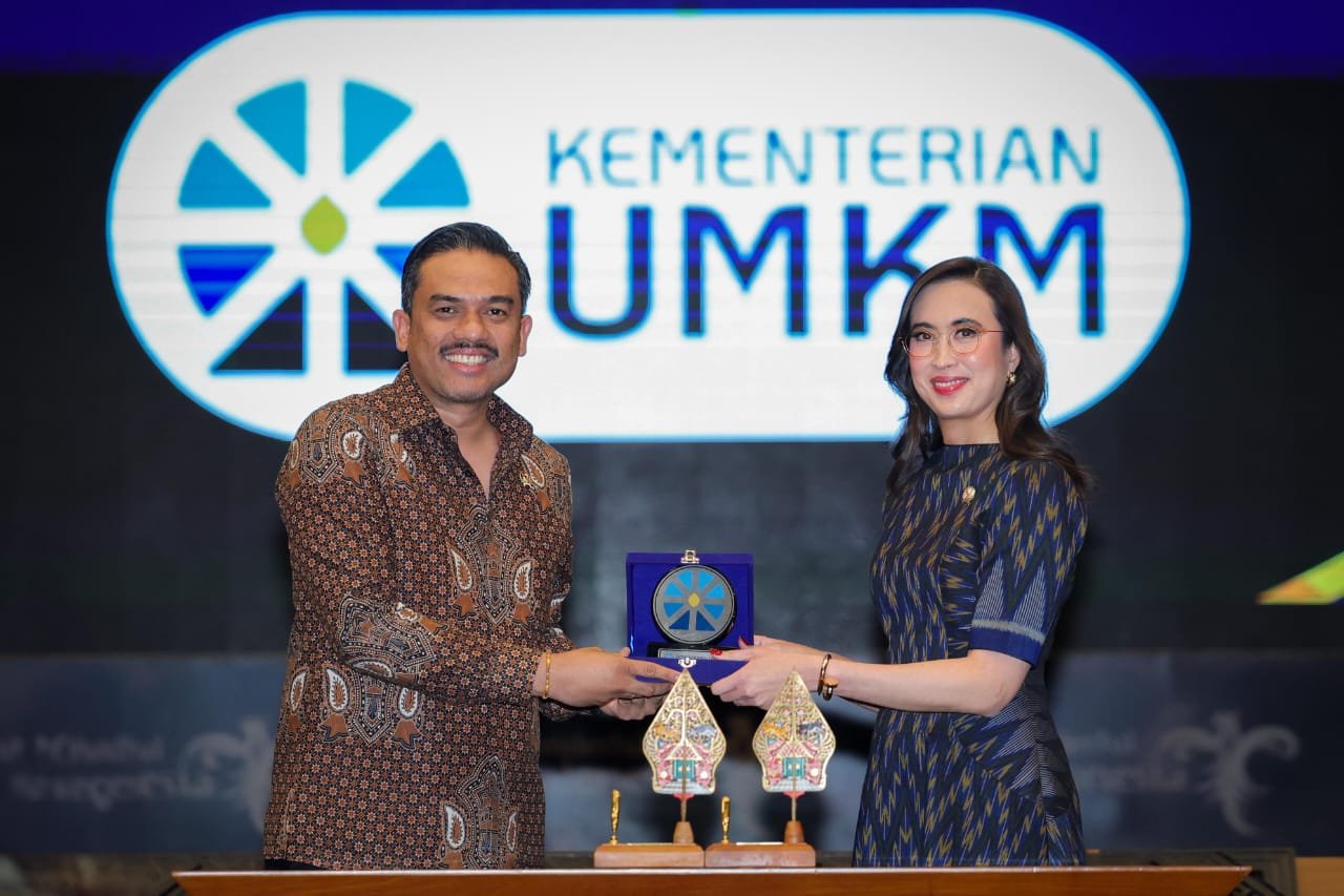 Kementerian UMKM dan Kementerian Pariwisata Berkolaborasi Perkuat UMKM di Kawasan Pariwisata 3 pul 149