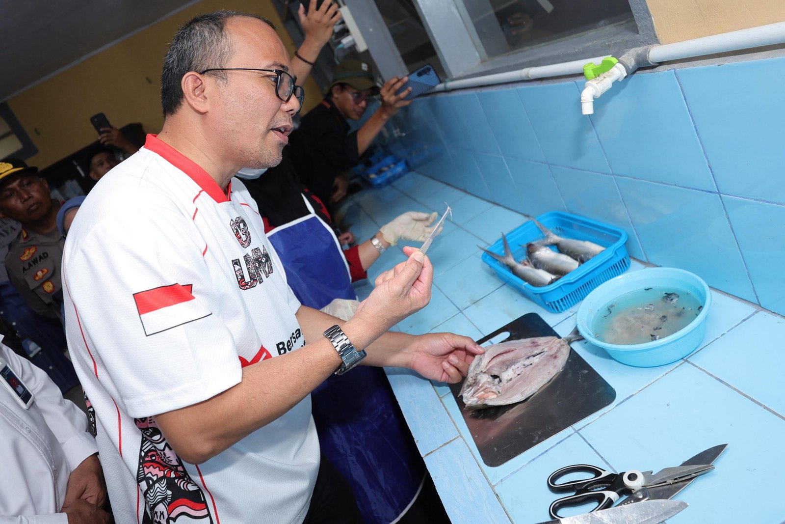 Kementerian UMKM Perkuat Sektor Perikanan dalam Ekosistem MBG 1 pul 363 scaled